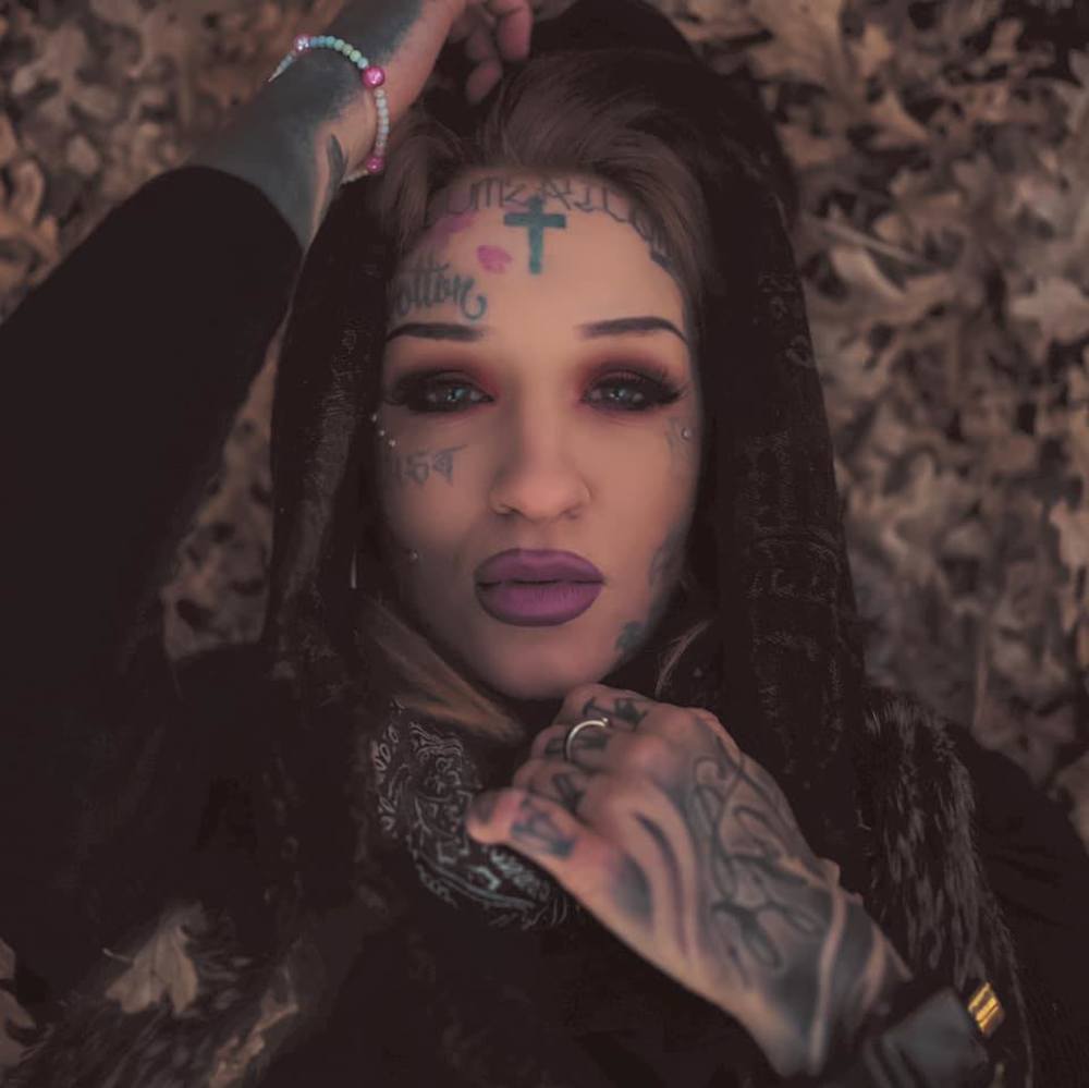 Meet your Posher, Samantha